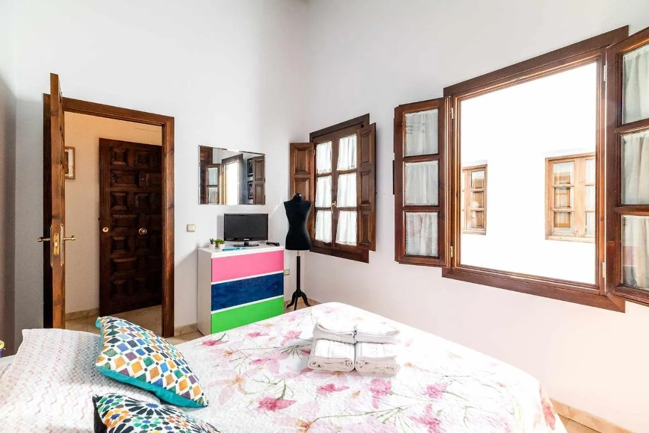 Comodo Y Moderno Apartamento Centro Granada Apartment
